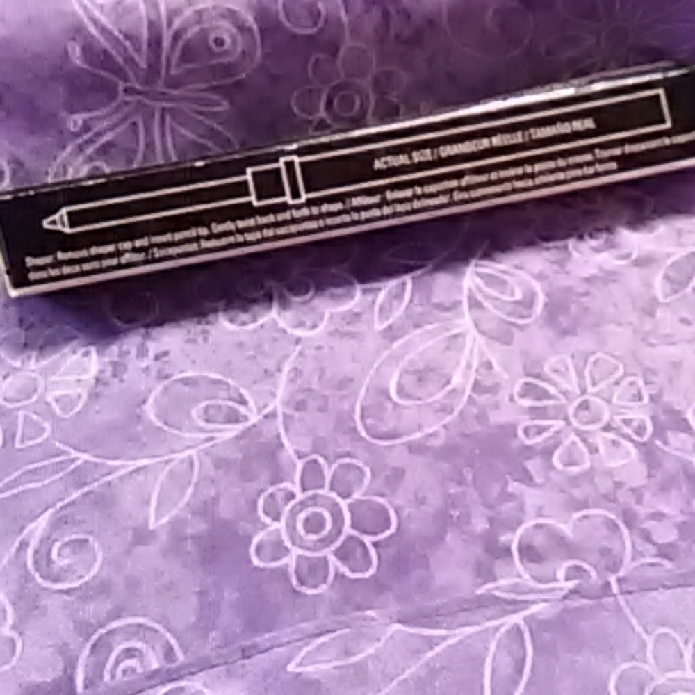 Mary Kay - Picture 2 of 4